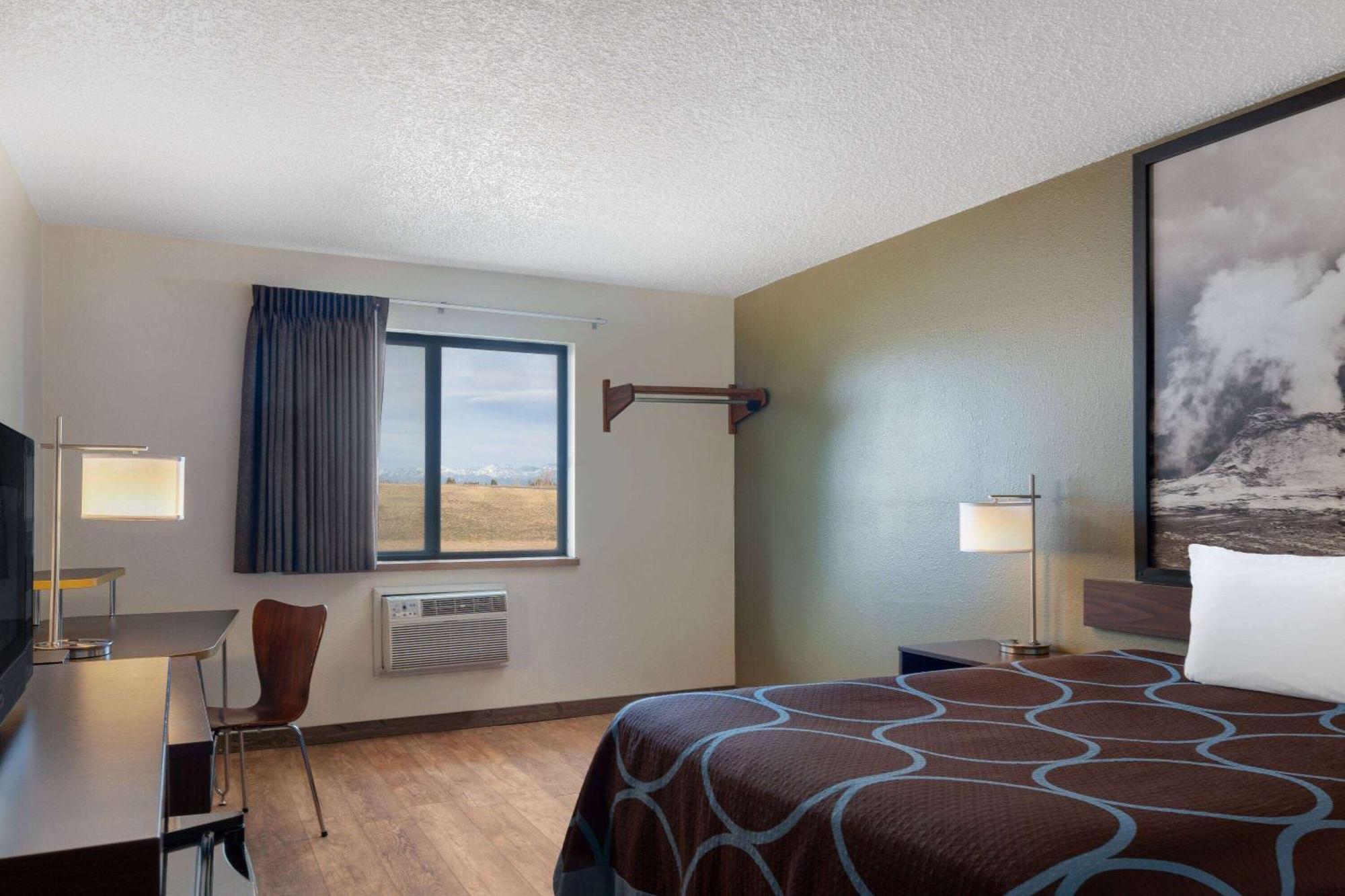 Super 8 By Wyndham Livingston Yellowstone מראה חיצוני תמונה
